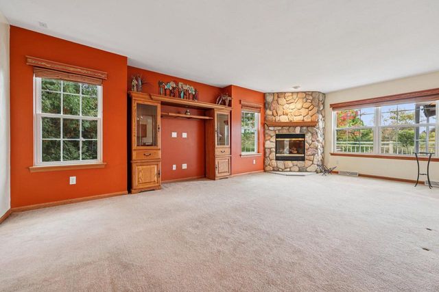 8216 Anna AVENUE, Waterford, WI 53185