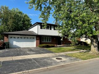 726 E 193rd Street, Glenwood, IL 60425