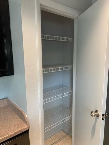 617 Lost Springs Court, Arlington, TX 76012