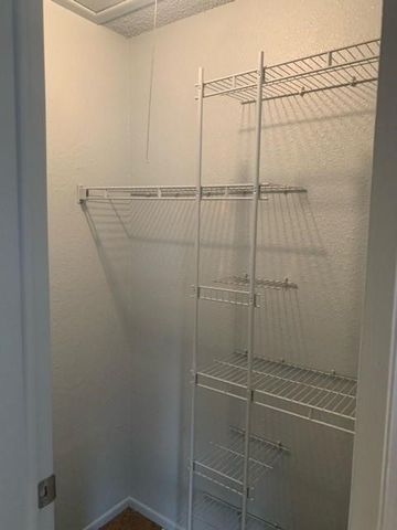 617 Lost Springs Court, Arlington, TX 76012