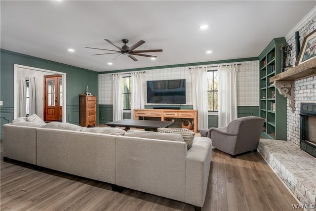 10400 Loganwood, Northport, AL 35473