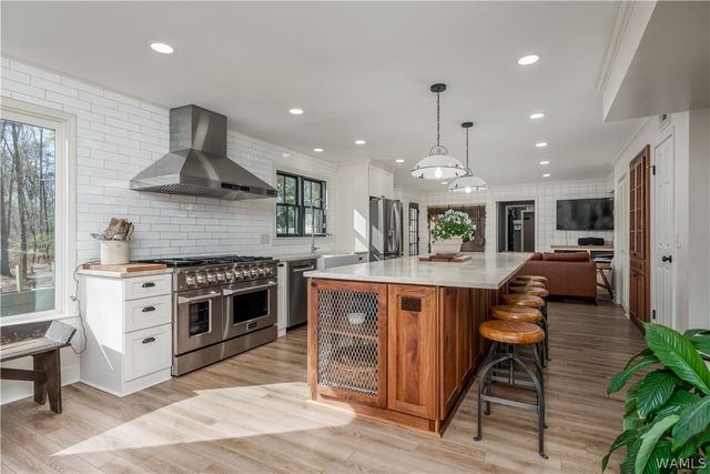 10400 Loganwood, Northport, AL 35473