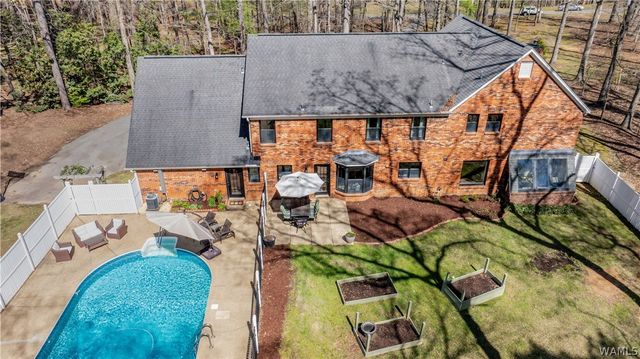 10400 Loganwood, Northport, AL 35473