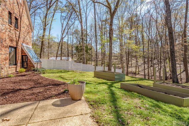 10400 Loganwood, Northport, AL 35473