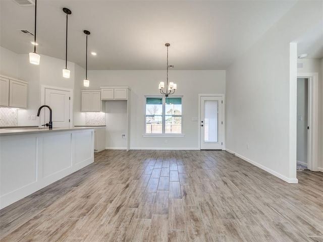1025 SE 16th Terrace, Newcastle, OK 73065