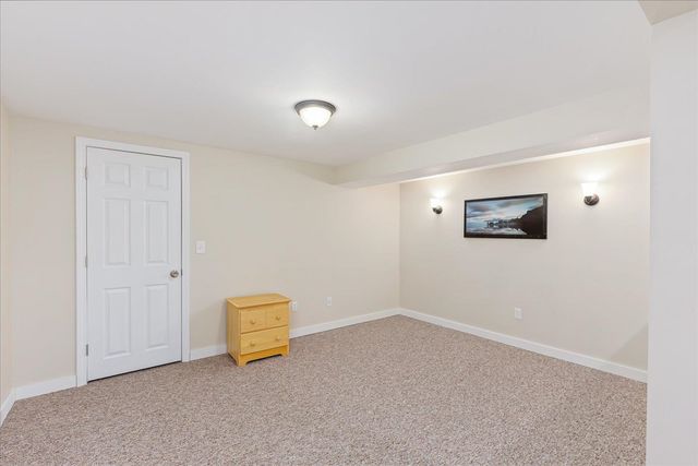 4 Fairview Street, Keene, NH 03431