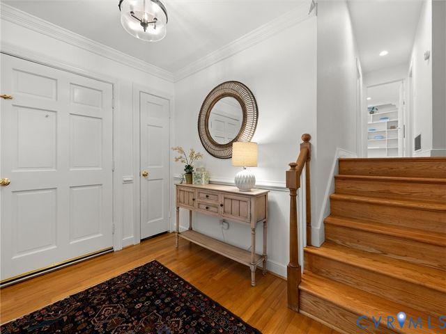 222 E Brook Run Dr, Richmond, VA 23238