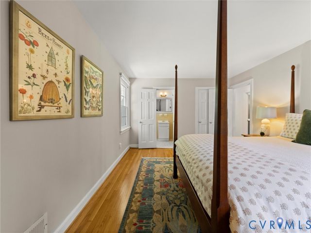 222 E Brook Run Dr, Richmond, VA 23238