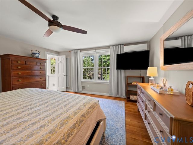222 E Brook Run Dr, Richmond, VA 23238