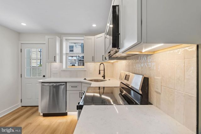 403 DALY ST, Philadelphia, PA 19148