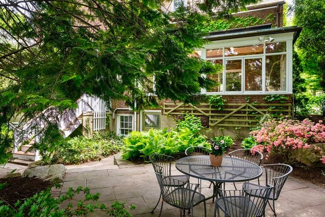 73 Francis Avenue, Cambridge, MA 02138