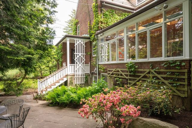 73 Francis Avenue, Cambridge, MA 02138