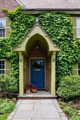 73 Francis Avenue, Cambridge, MA 02138