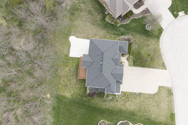 672 Everly Court, Lansing, KS 66043
