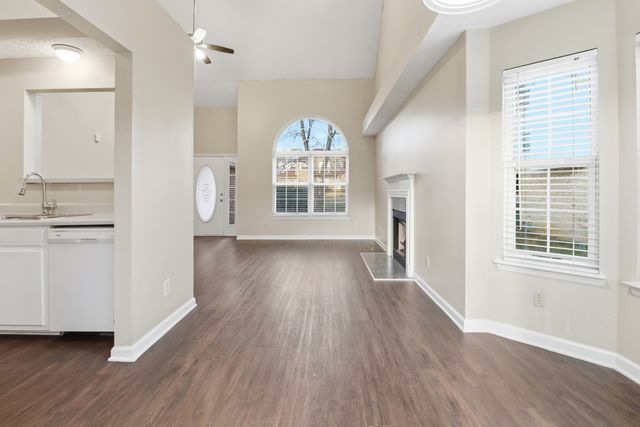 620 Creekfront Dr, Mount Juliet, TN 37122