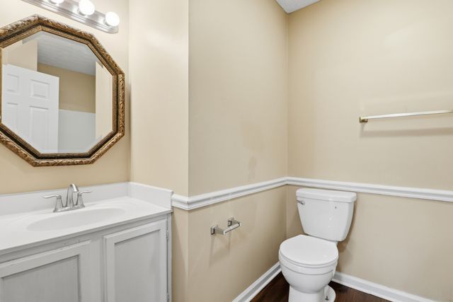 620 Creekfront Dr, Mount Juliet, TN 37122