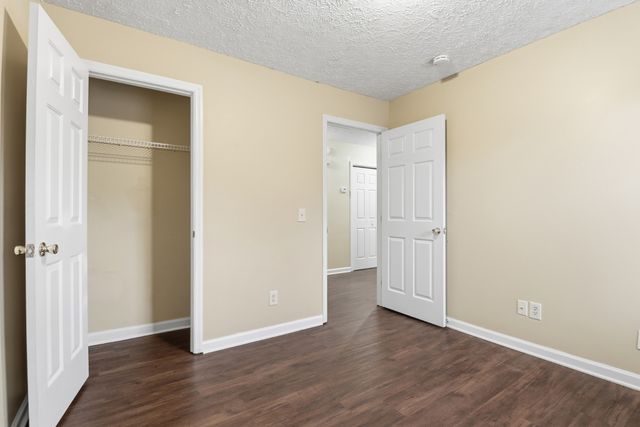 620 Creekfront Dr, Mount Juliet, TN 37122