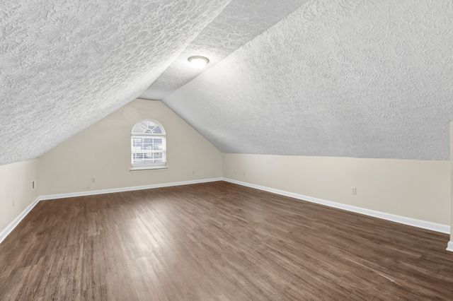 620 Creekfront Dr, Mount Juliet, TN 37122