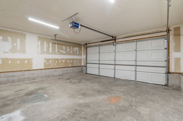 620 Creekfront Dr, Mount Juliet, TN 37122