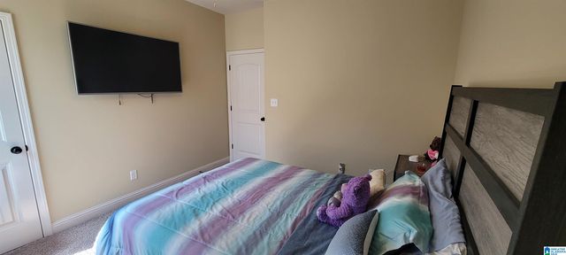 5064 MEADOW LAKE CREST, Bessemer, AL 35020