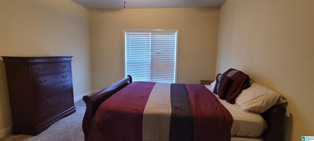 5064 MEADOW LAKE CREST, Bessemer, AL 35020