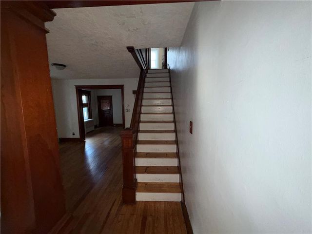 625 South Bishopthorpe Street, Bethlehem City, PA 18015