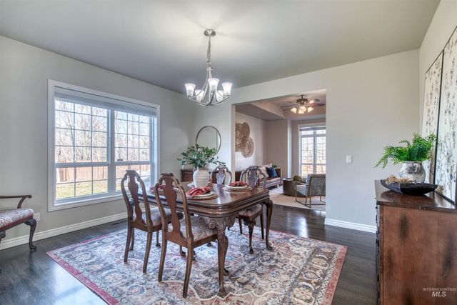 85 S Vandries Ave, Eagle, ID 83616