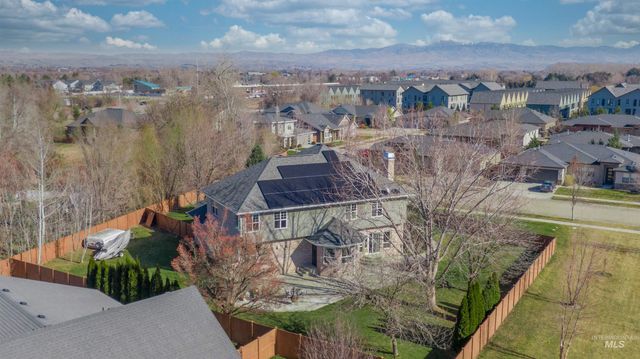 85 S Vandries Ave, Eagle, ID 83616