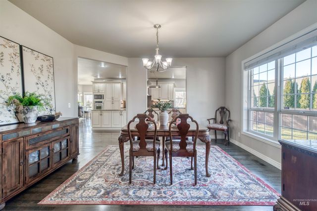 85 S Vandries Ave, Eagle, ID 83616