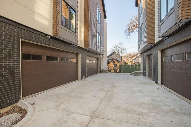 2498 Thurman Avenue, Cleveland, OH 44113