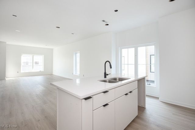 2498 Thurman Avenue, Cleveland, OH 44113