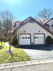 8 Ingram Drive D, Monroe, NJ 08831