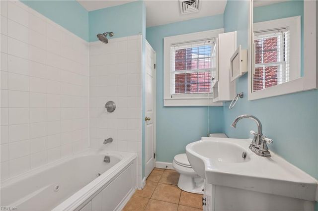 237 Cary ST, Smithfield, VA 23430