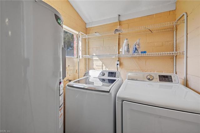 237 Cary ST, Smithfield, VA 23430