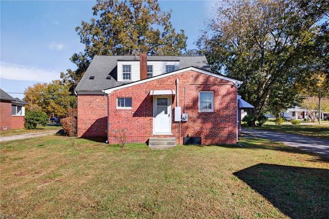 237 Cary ST, Smithfield, VA 23430