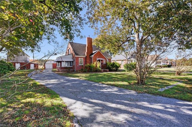 237 Cary ST, Smithfield, VA 23430