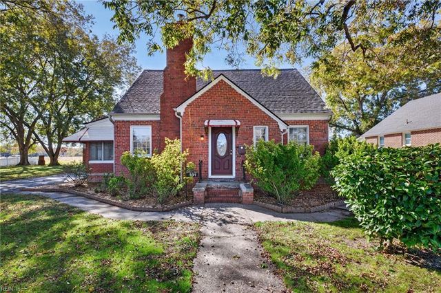 237 Cary ST, Smithfield, VA 23430