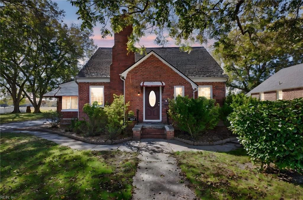 237 Cary ST, Smithfield, VA 23430