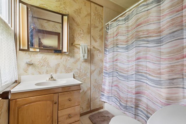12900 S 94th Avenue, Palos Park, IL 60464