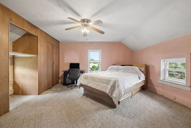 12900 S 94th Avenue, Palos Park, IL 60464