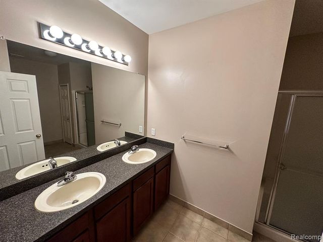 2354 Pinecroft Drive, Canton, MI 48188