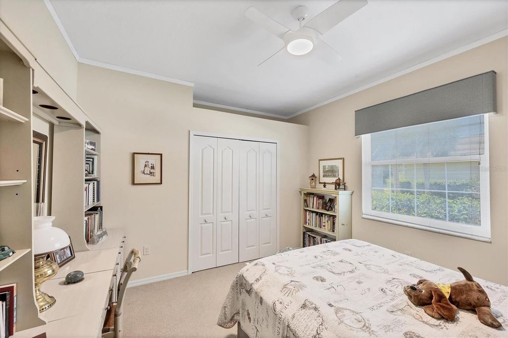 Image 17 of property listing at 8684 WOODBRIAR DRIVE, Sarasota, FL 34238