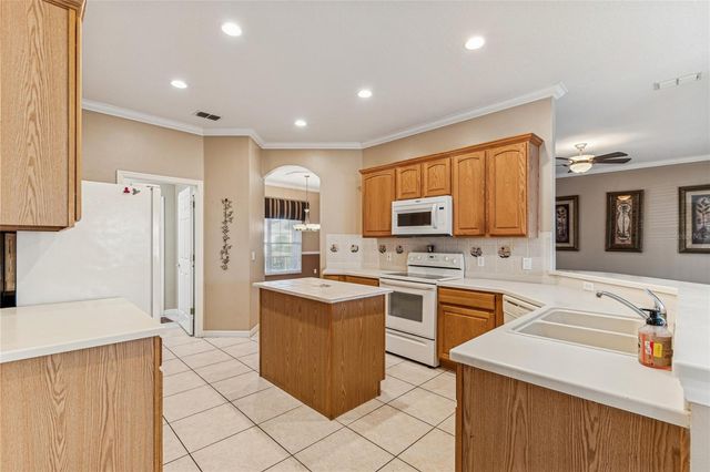308 BEACON AVENUE, Kissimmee, FL 34759