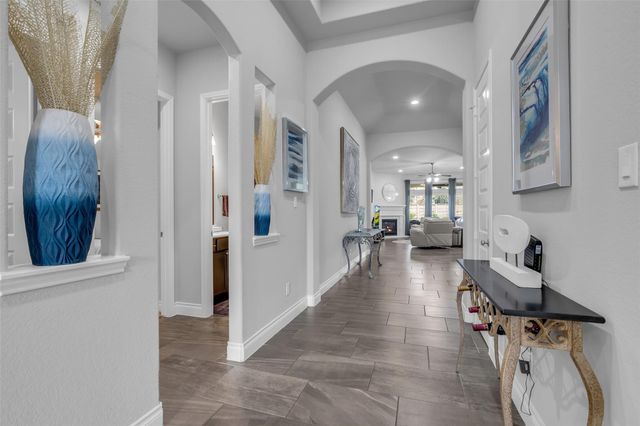 166 Painted Trillium Drive, Conroe, TX 77304