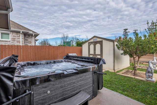 166 Painted Trillium Drive, Conroe, TX 77304