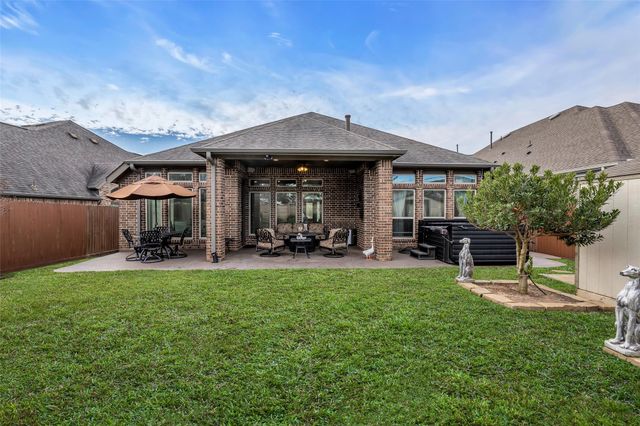 166 Painted Trillium Drive, Conroe, TX 77304