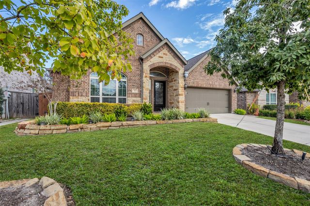 166 Painted Trillium Drive, Conroe, TX 77304