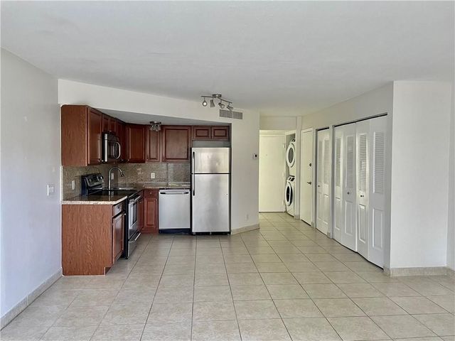41 Deer Creek Road G-110, Deerfield Beach, FL 33442