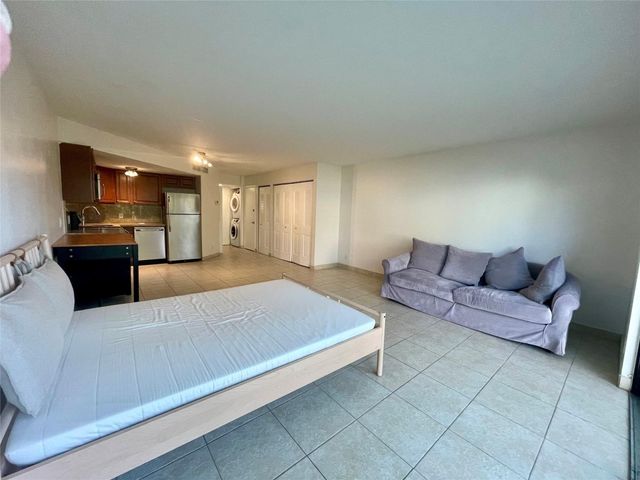 41 Deer Creek Road G-110, Deerfield Beach, FL 33442