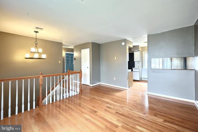 31 E LAKE VIEW DR, Littlestown, PA 17340